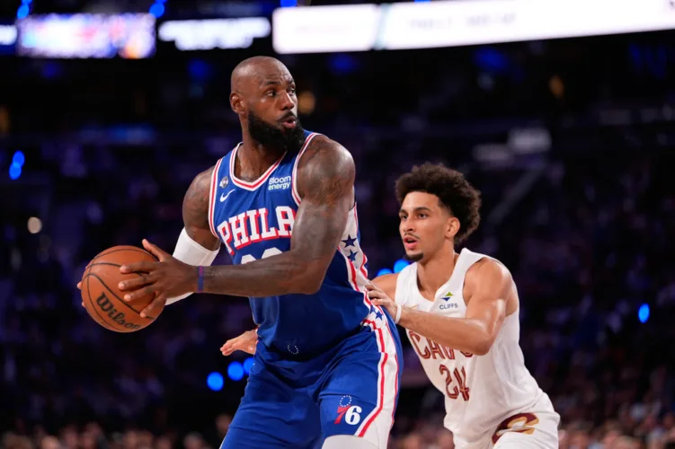 76ers' rally to stun Cavaliers